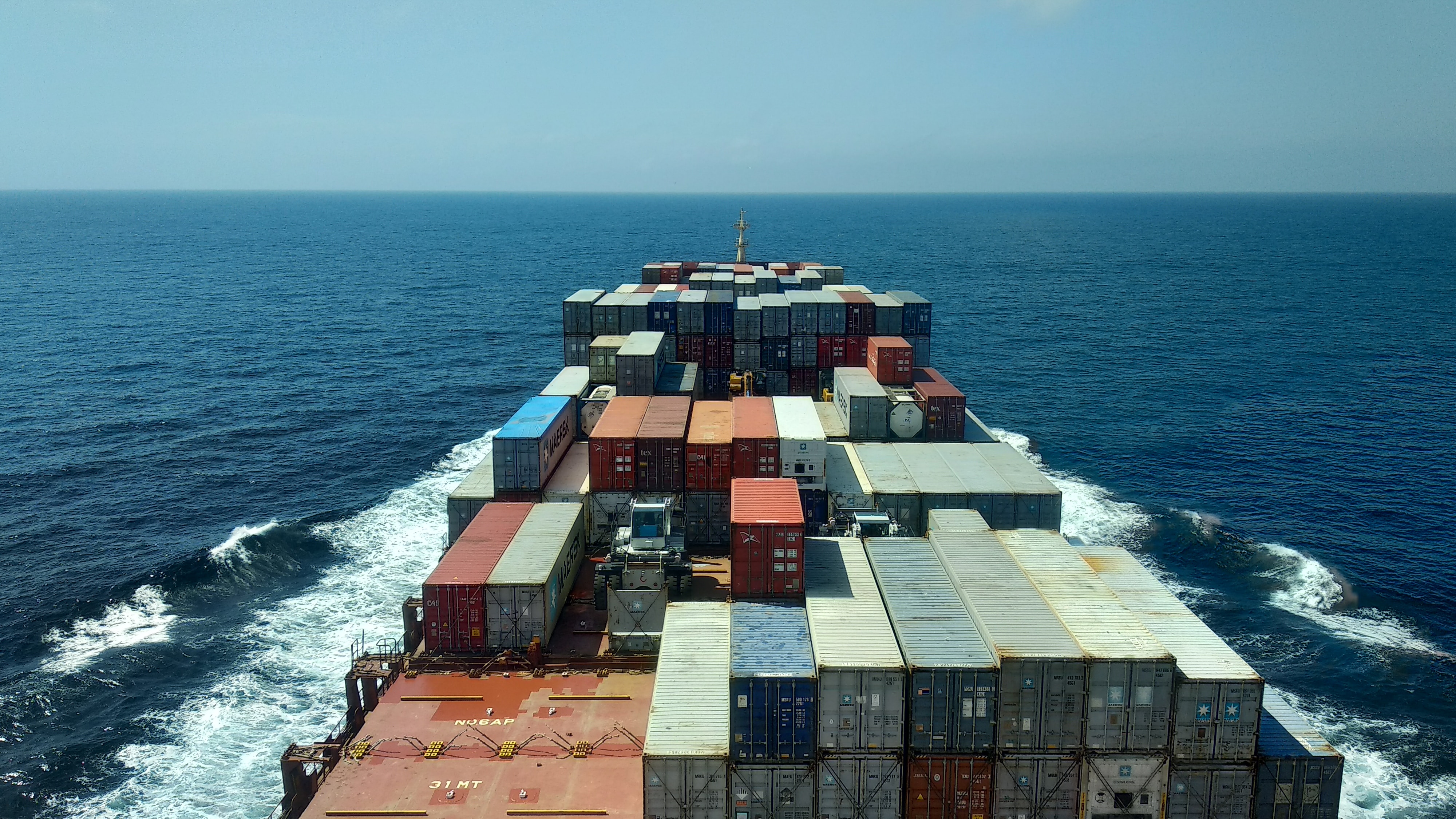 Ocean freight container vessel transporting FCL cargo worldwide